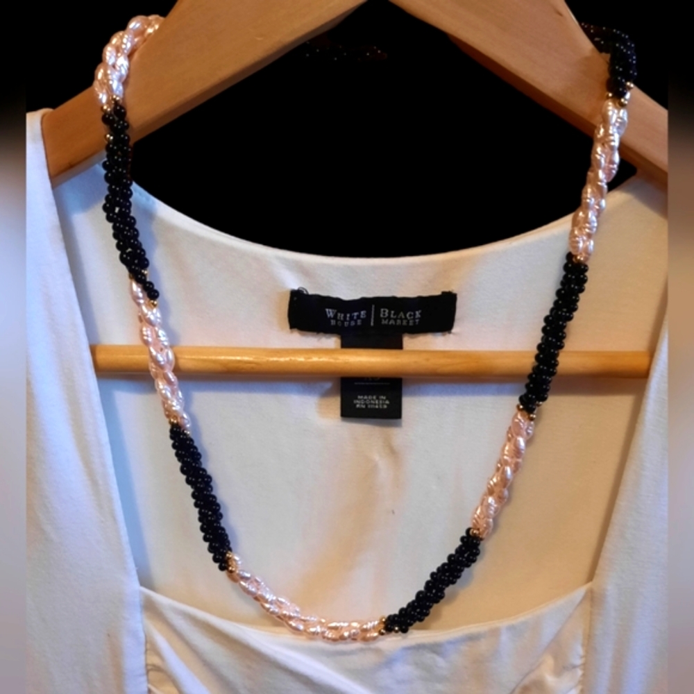 Vintage freshwater pearl/onyx necklace